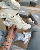 New 9060 Unisex - Beige/Blanco (Lanzamiento)